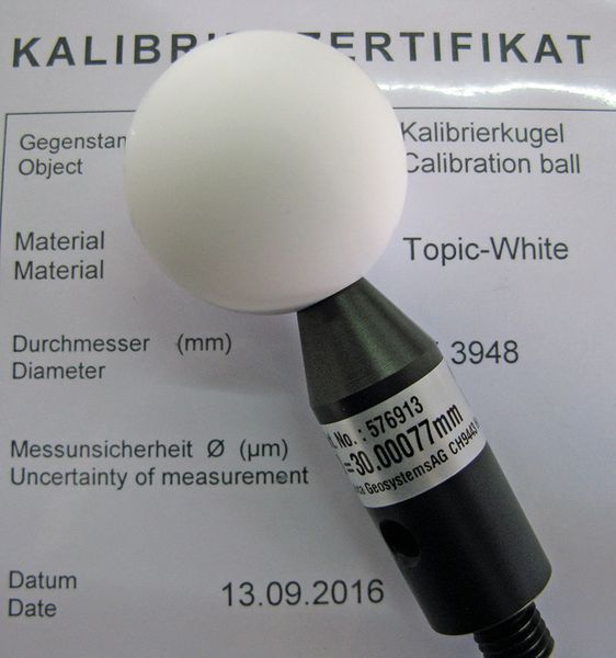 Topic-White-Kalibrierkugeln eignen sich vor allem für optische Messverfahren. (Klaus Vollrath)