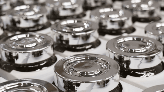 Inconel ist ein Markenname der Special Metals Corporation, hat sich aber in der Industrie als Gattungsbegriff für eine Reihe von Nickel-Chrom-basierten Superlegierungen etabliert.(Bild:  Facturee)