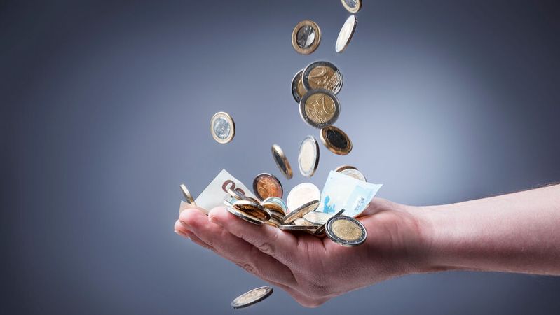 Anstelle von Kleingeld erhalten selbst die kleinsten Kommunen in Niedersachsen eine Mindestfördersumme von 200.000 Euro.(Bild: ©  FotoBob – stock.adobe.com)