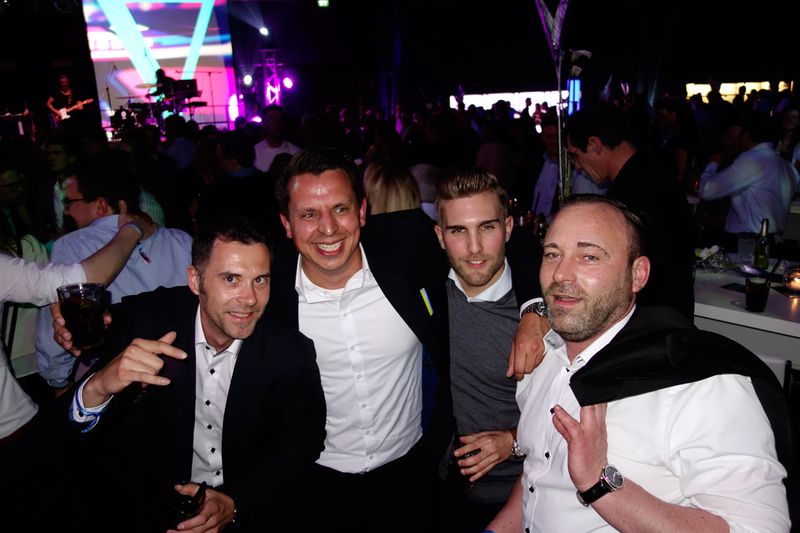 Das BenQ Team darf auf der Tanzfläche nicht fehlen. (Bild: IT-BUSINESS)