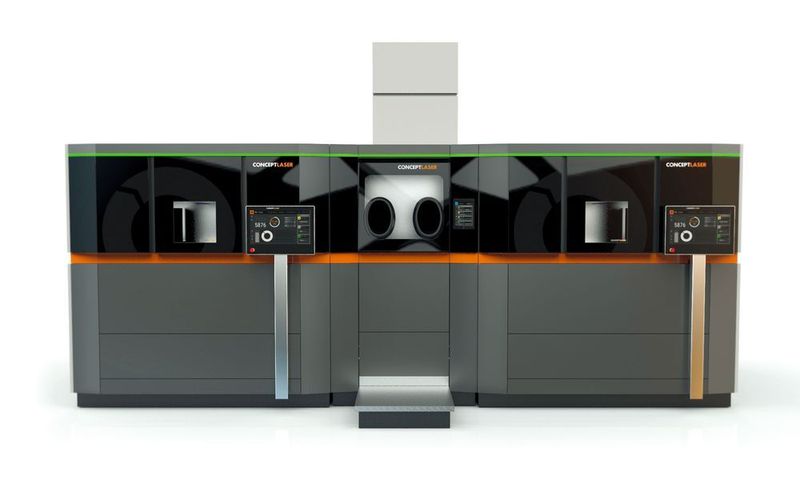 Option for combining a handling station with two process stations. (Concept Laser)