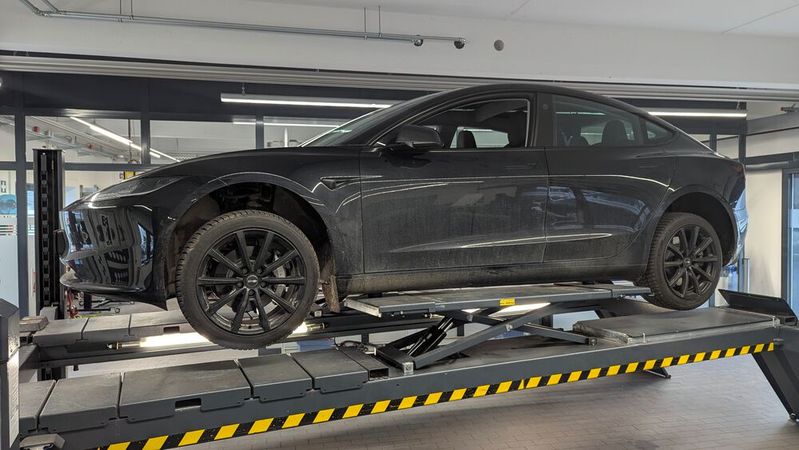 Für die aktuelle Ausgabe des Werkstattmonitors befragte der TÜV Rheinland von Mai bis Juni 2024 insgesamt 1.829 private BEV-Besitzer.(Bild:  Rosenow – VCG)