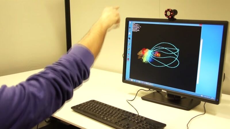 Die Kamera kann Fingerbewegungen in Echtzeit erkennen... (Microsoft Research)