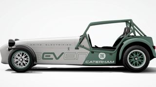 Eigentlich sieht der „EV Seven“ aus wie Caterhams schon seit Jahrzehnten aussehen. Allerdings fehlt der Auspuff. (Bild: Caterham)