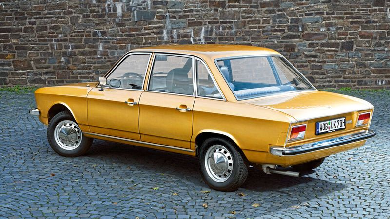Mit wassergekühlten Frontmotoren und Vorderradantrieb kündigte der K70 einen Paradigmenwechsel in der Welt luftgekühlter Heckmotor-Bestseller an. (Bild: Volkswagen AG)