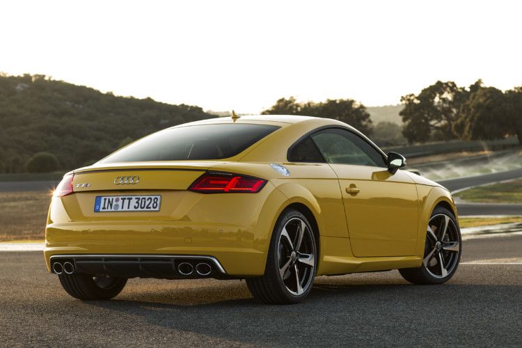 Die zum Test und auch beim Händler verfügbaren drei Motoren bieten Leistungen zwischen 135 kW (184 PS) und 228 kW (310 PS). Ein TDI sowie zwei TFSI standen für die Ausfahrten in und um das spanische Marbella zur Wahl, wobei der TTS mit dem Top-TFSI die Fahrmaschine im Trio darstellte. (Foto: Audi)