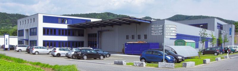 Das Firmengebäude der Samuel Werder AG Feinwerktechnik: 2000 erbaut und im Jahr 2014  erweitert. (Werder Feinwerktechnik)