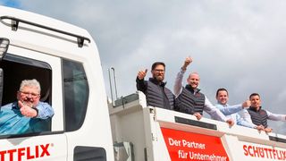 Aufgrund der rasanten Umsatzzuwächse wurde auch das Vertriebsteam sowie das Partnernetz ausgebaut. (Bild: Schüttflix)