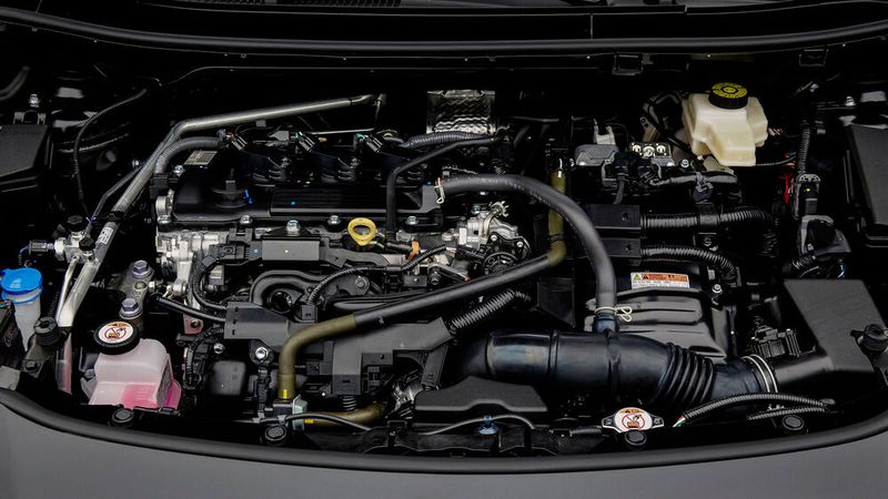 Der Hybridantrieb hat im Motorraum noch viel Luft nach oben. (Bild: Toyota)