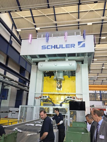 Der Automobilzulieferer Läpple Automotive hat durch den Optimizer von Schuler eine Erhöhung der Ausbringungsleistung von bis zu 20 % erreicht. (Schuler)