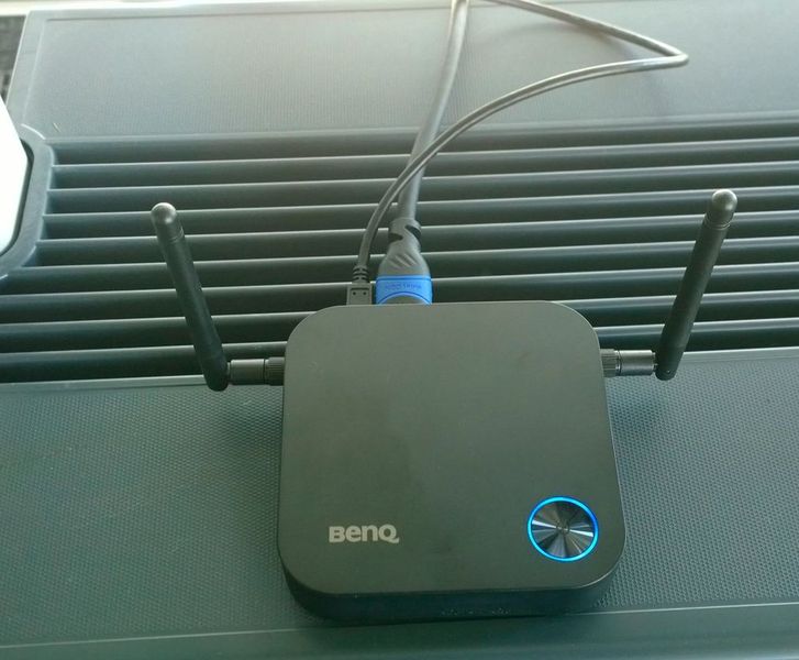 Der Empfänger arbeitet mit AC-WLAN und wird mittels HDMI am Ausgabegerät angeschlossen. Die Stromversorgung läuft über ein mitgeliefertes USB-Netzteil oder eine andere USB-Stromquelle. (Vogel IT-Medien)