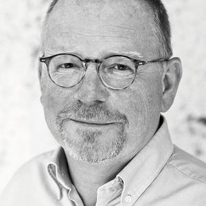  „Die Frage ist nicht, ob ihre IT attackiert wird – sondern nur, wann die Attacke kommt, wie hartnäckig die Angreifer sind und welche Verteidigungslinien halten“, sagt Heiko Schwöbel, Geschäftsführer von TÜ-IT.