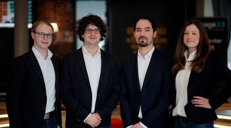 Die Vision des Gründerteams von Amendate: Generatives Design für jedes Bauteil (v.l.: Dr. Gereon Deppe, Dr. Thomas Reiher, Steffen Vogelsang, Anne Düchting) (Amendate GmbH)