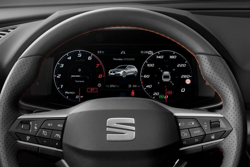 Was der Fahrer angezeigt bekommt, kann er sich individuell zusammensuchen. (Seat)