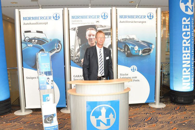 Auch die Nürnberger Versicherung arbeitet wieder mit dem Verband zusammen. Holger Miehe, Prokurist Vertrieb Autohaus, erläuterte die Angebote. (Foto: Wehner)