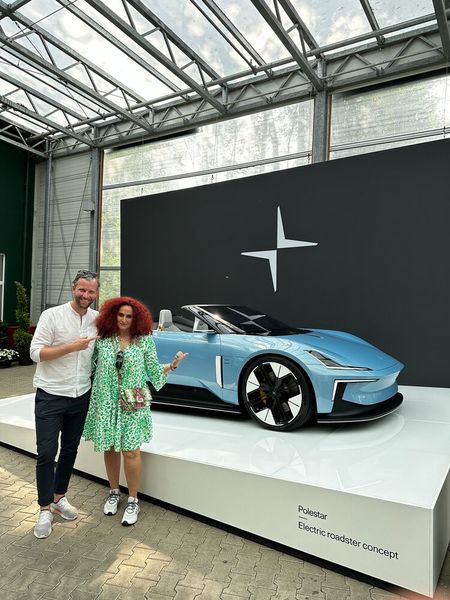 Stephan Teinert (r., Wortmann) und Besa (IT-BUSINESS) sind sich einig: Das Auto würden sie sofort mitnehmen. (Bild: Vogel IT-Medien)