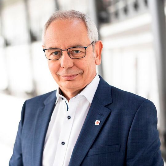 Gewerkschaftsvorsitzender Michael Vassiliadis befürchtet die Folgen von Abstiegsängsten und Staatsverdrossenheit in der deutschen Bevölkerung.(Bild:  Stefan Koch/ IGBCE)