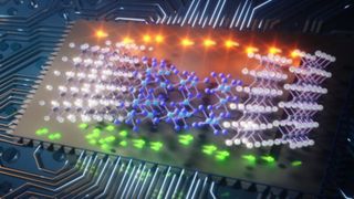 Konzeptzeichnung: Ein Computerchip, der aus einigen Schichten von Atomen (blaue und weiße Kugeln) besteht, die die Josephson-Diode bilden. Die grünen Kugelpaare stellen supraleitende Elektronenpaare dar, die sich in eine Richtung bewegen, während die orangefarbenen Kugeln normal leitende Einzelelektronen darstellen, die sich in die entgegengesetzte Richtung über die Josephson-Diode bewegen. (Ella Marushenko / TU Delft)