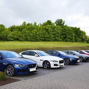 Von komfortabel bis sportlich: Der Jaguar XE präsentiert sich in den fünf Modelllinien Pure, Prestige, Portfolio, R-Sport und S.(Foto:  Michel)