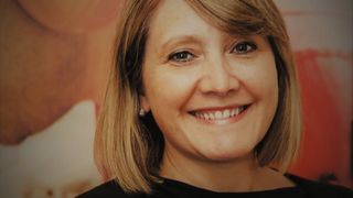 Melanie Lane ist seit dem 1. April neuer CEO bei Newmotion. Lane sitzt in den Niederlanden und verantwortet künftig die Strategie sowie das weitere Wachstum des Anbieters von intelligenten Ladelösungen für Elektrofahrzeuge.  (Newmotion)