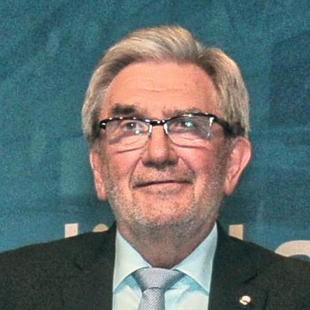 Glückwunsch zum Ehrenkalligraphen 2018: Hans-Peter Lange. Glückwunsch zum Ehrenkalligraphen 2018: Hans-Peter Lange.