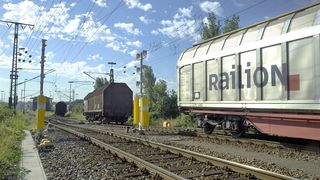 1 Nach der Trennung der Wagen  ... am Ablaufberg rollen diese, kontrolliert durch Lichtgitter und Radaranlage, auf ihr Bestimmungsgleis. (Archiv: Vogel Business Media)