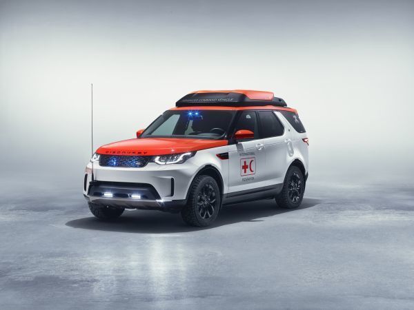 Das Spezialfahrzeug wurde von den Fachleuten der Abteilung Jaguar Land Rover Special Vehicle Operations (SVO) auf die Räder gestellt (Land Rover)