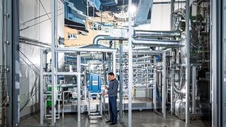 Der neue Necoc-Anlagenverbund am KIT produziert Kohlenstoff aus dem CO2 der Umgebungsluft. (Bild: Markus Breig/ KIT)