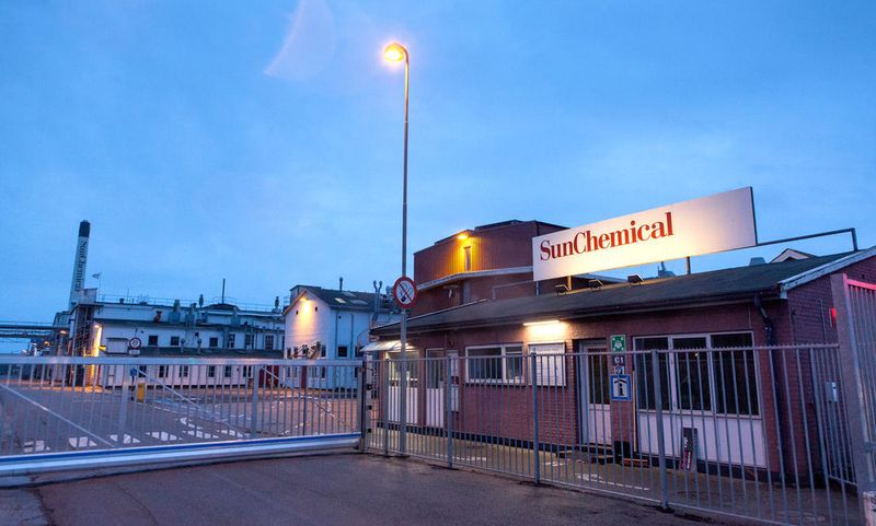 4: Sun Chemical offers a wide range of ink and coating products such as flexographic packaging inks, label and narrow web inks, energy-curable inks and coatings, specialty coatings, color software, and brand color management. (News Øresund - Johan Wessman; © News Øresund)