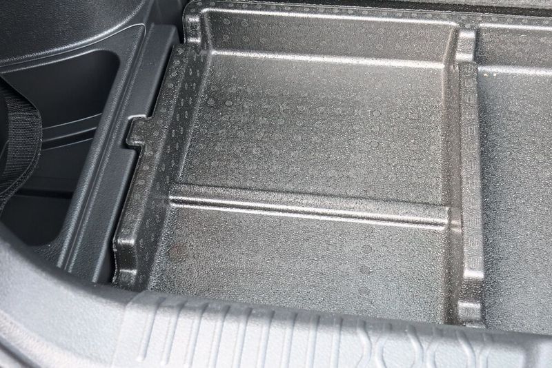 Darunter verborgen ist noch mehr Platz. (Grimm/»kfz-betrieb«)