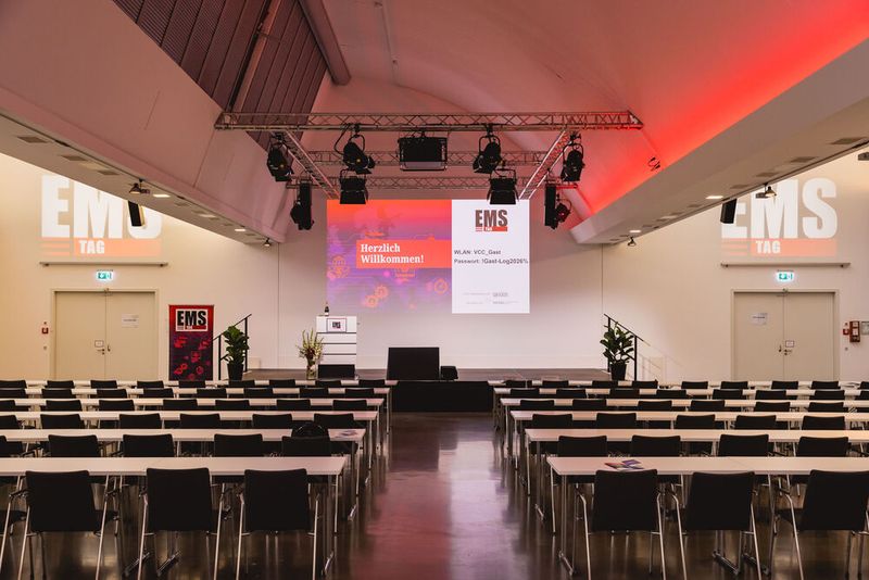 Impressionen vom 24. Würzburger EMS-Tag: Im Mittelpunkt standen aktuelle Branchenthemen, praxisnahe Impulse und insbesondere der persönliche Austausch innerhalb der EMS-Community. (Bild: Stefan Bausewein)