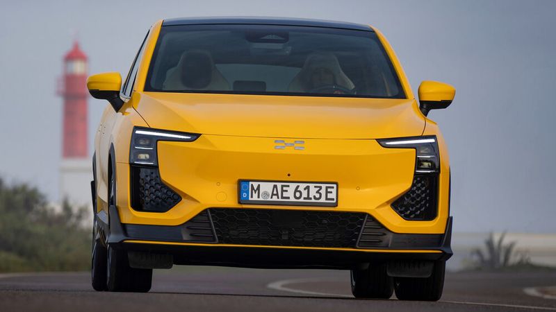 Der Aiways U6 ist ein Statement gegen die Langeweile auf der Straße. (Bild: Aiways)