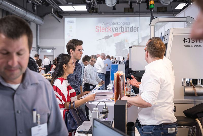 Steckverbinderkongress 2023 Tag 2: Kongress mit Trendthemen von PCF über DC-Steckverbinder, Hybridsteckverbinder, Qualifizierung, Single Pair Ethernet, Hands-on Workshops bis zu 3D-Druck und Konfektionierung. (Bild: Stefan Bausewein)