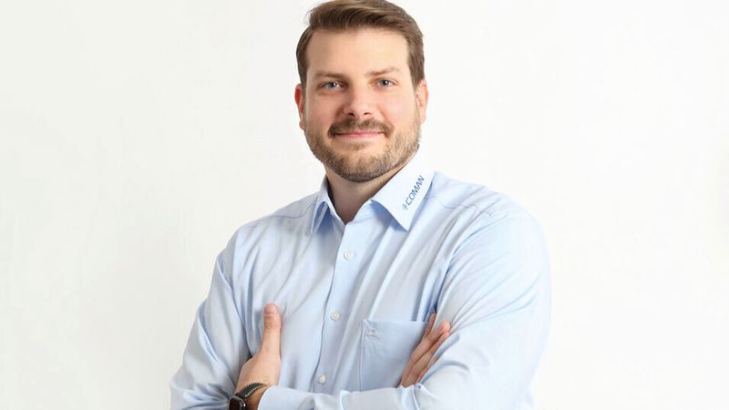 Die Coman Software GmbH mit Geschäftsführer Timur Ripke bietet ein Programm für digitales Projektmanagement im Maschinen- und Anlagenbau an. Das Top-100-Team hebt besonders die innovationsfördernde Geschäftsführung und das tägliche Optimieren von Prozessen und Produkten hervor. (Coman Software)
