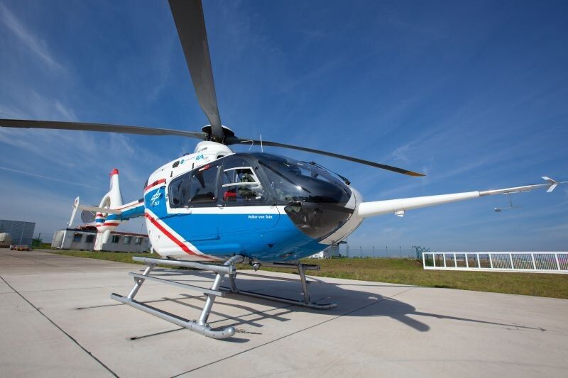 Durch sein optisches und elektronisches Steuerrungssystem kann der FHS das Flugverhalten anderer Hubschrauber simulieren. (DLR)