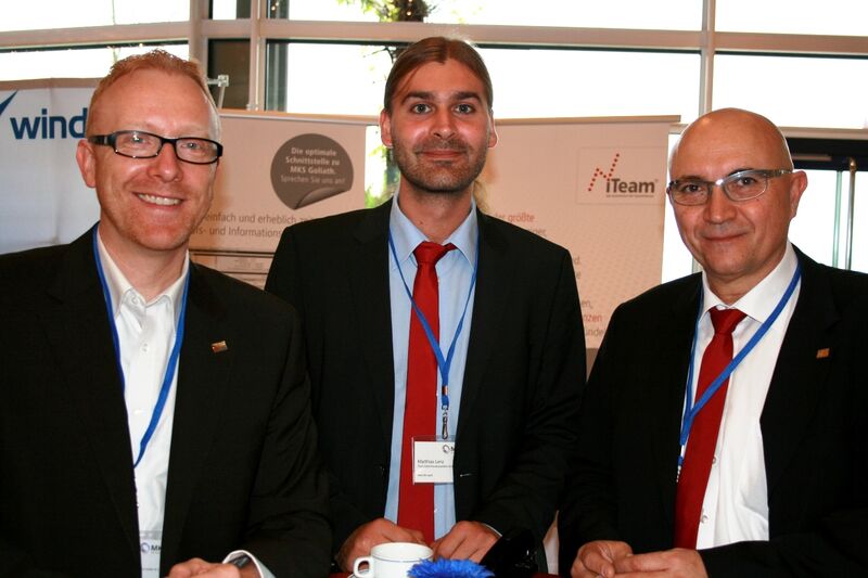 Die Drei von der Synaxon: iTeam-Geschäftsführer Olaf Kaiser mit den Synaxon-Vertrieblern Matthias Lenz und Alexander Habighorst (Wolfgang Kühn  )