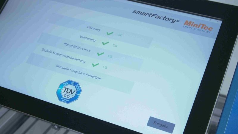 Screen der zertifizierten und automatisierten Freigabe nach einem Modultausch. (Bild: Smart Factory-KL)