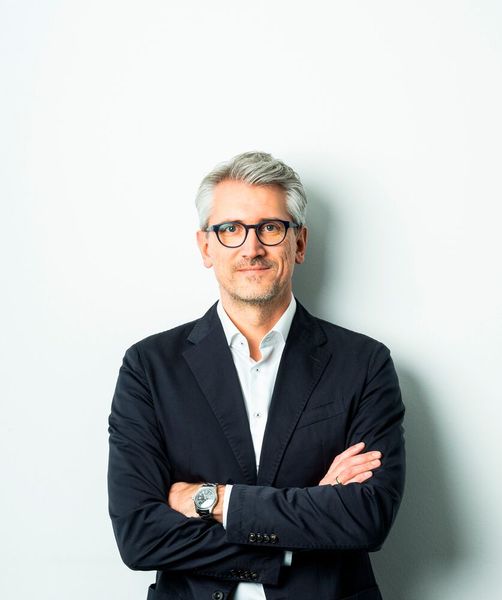 Andre Wilms, ist Mitglied der Geschäftsleitung der Nachwuchsstiftung Maschinenbau. Er stellt klar: „Qualifizierte Fachkräfte garantieren den Fortschritt in unserer Gesellschaft. Ohne diese gelingt die digitale Transformation nur schwer. Unternehmen müssen stärker weiterbilden!“ (Bild: Nachwuchsstiftung Maschinenbau)