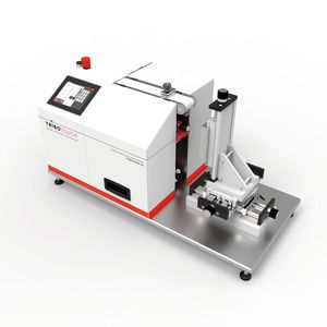 «Tribotouch» simuliert den Handabrieb auf Oberflächen bis ins kleinste Detail.