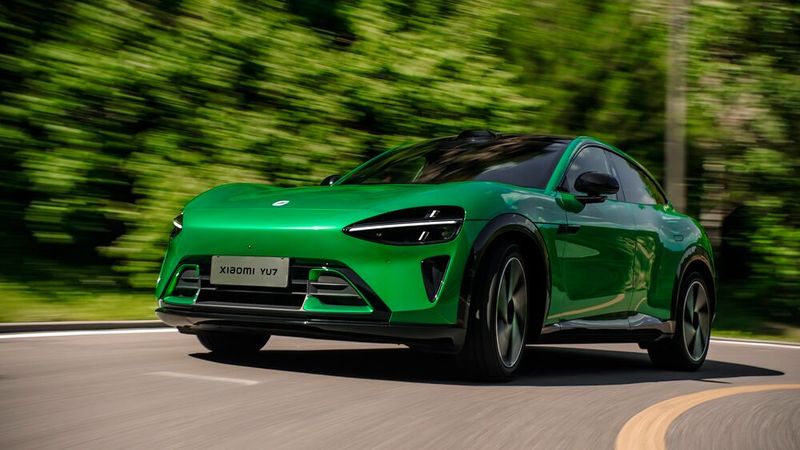 Vergleichen mit dem flachen ist SU7 ist der YU7 nicht nur das modernere, sondern naturgemäß auch das geräumigere Auto. (Bild: Xiaomi)