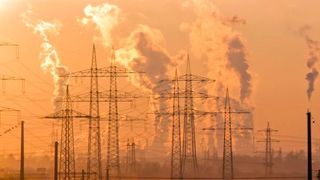 Feinstaub aus Industrie, Straßen- und Flugverkehr sowie Landwirtschaft belastet die Luft und führt zu Herz-Kreislauf-Erkrankungen. (gemeinfrei (pixino))