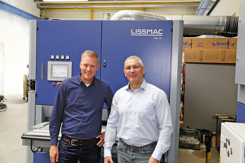 Philipp Reisser, OEM Manager at Esta (left), and Stefan Krummenauer, Product Manager Metal Processing at Lissmac, worked together intensively for one and a half years and made extraction solutions from 1,500 to 18,000 m³/h ready for series production. (Esta)