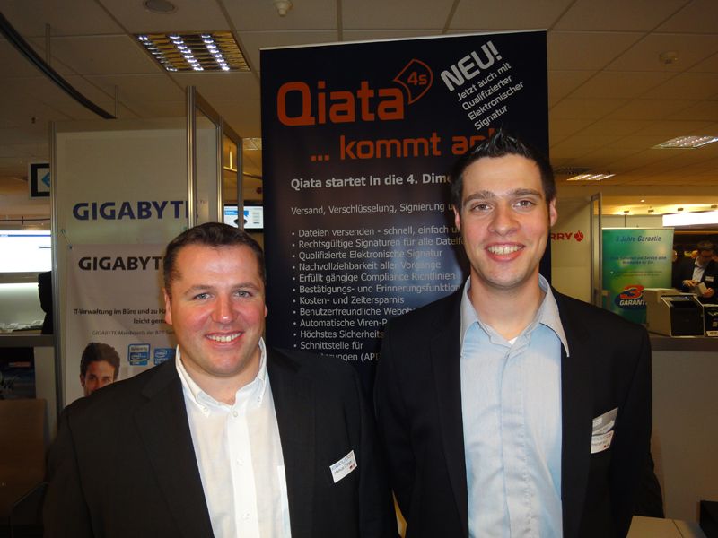 v.l. Markus Gringel und Christoph Kerl, SECUDOS, setzen auf elektronische Signaturen. (Archiv: Vogel Business Media)