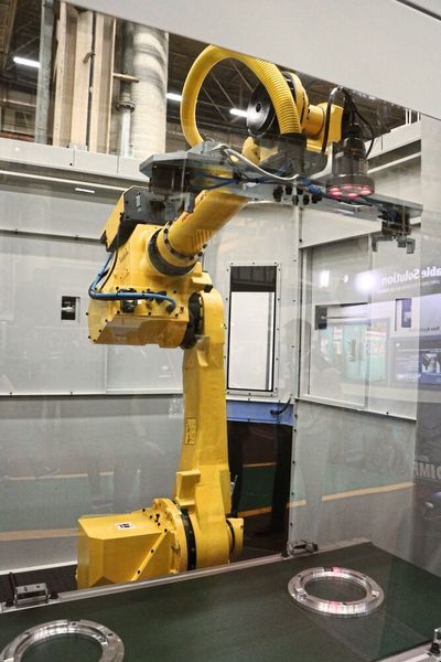 Doosan lud vom 15. bis 17. Mai nach Changwon, Korea, zur 12. Doosan International Machine Tool Fair (DIMF). 80 Maschinen, darunter 30 Neuvorstellungen, konnten vor Ort besichtigt werden. (Sonnenberg)