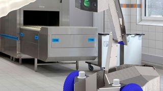 Der ausfahrbare Roboterarm des Mobile Cleaning Device 4.0 mit Zielstrahlreiniger erreicht auch höher gelegene Anlagenbereiche. (Bild: Fraunhofer IVV)