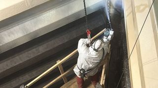 Rund 1.500 Quadratmeter Fläche wurden mit der Sprühbeschichtung behandelt. (Bild: Rema Tip Top)