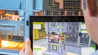 Mit seinem voll funktionstüchtigen Pressen-Demonstrator will das Fraunhofer-IWU zeigen, wie sich mit der Digitalisierung Ausschuss und Stillstandszeiten im Presswerk vermeiden lassen. Das Stichwort lautet: Umformen 4.0 (Fraunhofer-IWU)