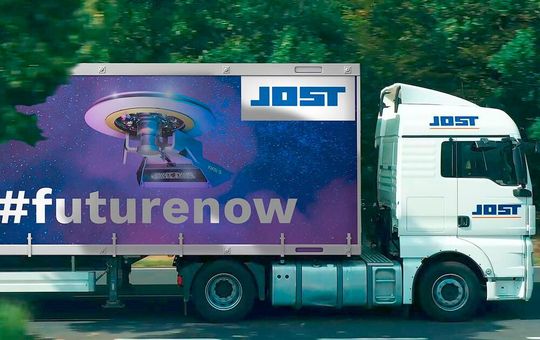 Der Nutzfahrzeughersteller Jost Werke wird für die Übernahme des niederländischen Hydraulikspezialisten Hyva vielle Millionen zahlen, wie jetzt bekannt wurde. Damit will sich Jost für die Zukunft noch besser aufstellen. Hier einige Details ...(Bild:  Jost)