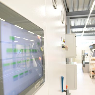 Keba stellte Knapp ein Konzept vor, bei dem auf allen IPCs und Panel-PCs dieselbe Software läuft, die auf gleicher Art konfiguriert und gewartet werden kann.  (Bild: Keba)