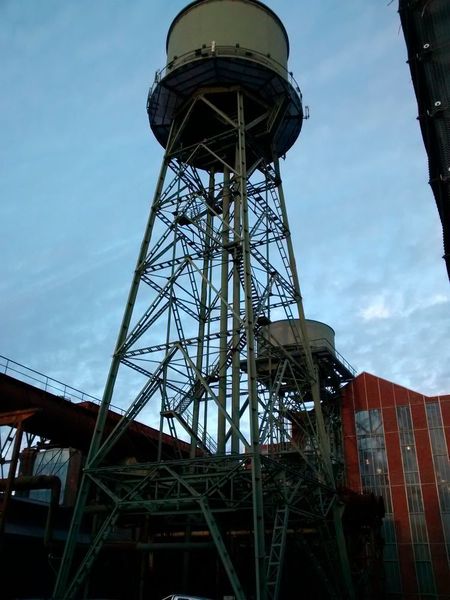 Impressionen der Armaturenmesse Diam: Fachvorträge, Ausstellung und Jahrhunderthalle. (Bild: PROCESS / Ernhofer)